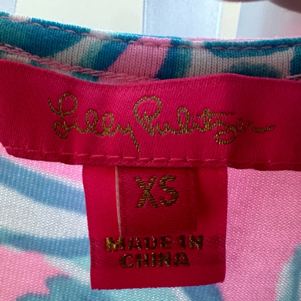 Lilly Pulitzer Misha Wrap Dress XS – Pink Tropical Print, Flowy & Vibrant - Picture 2 of 7